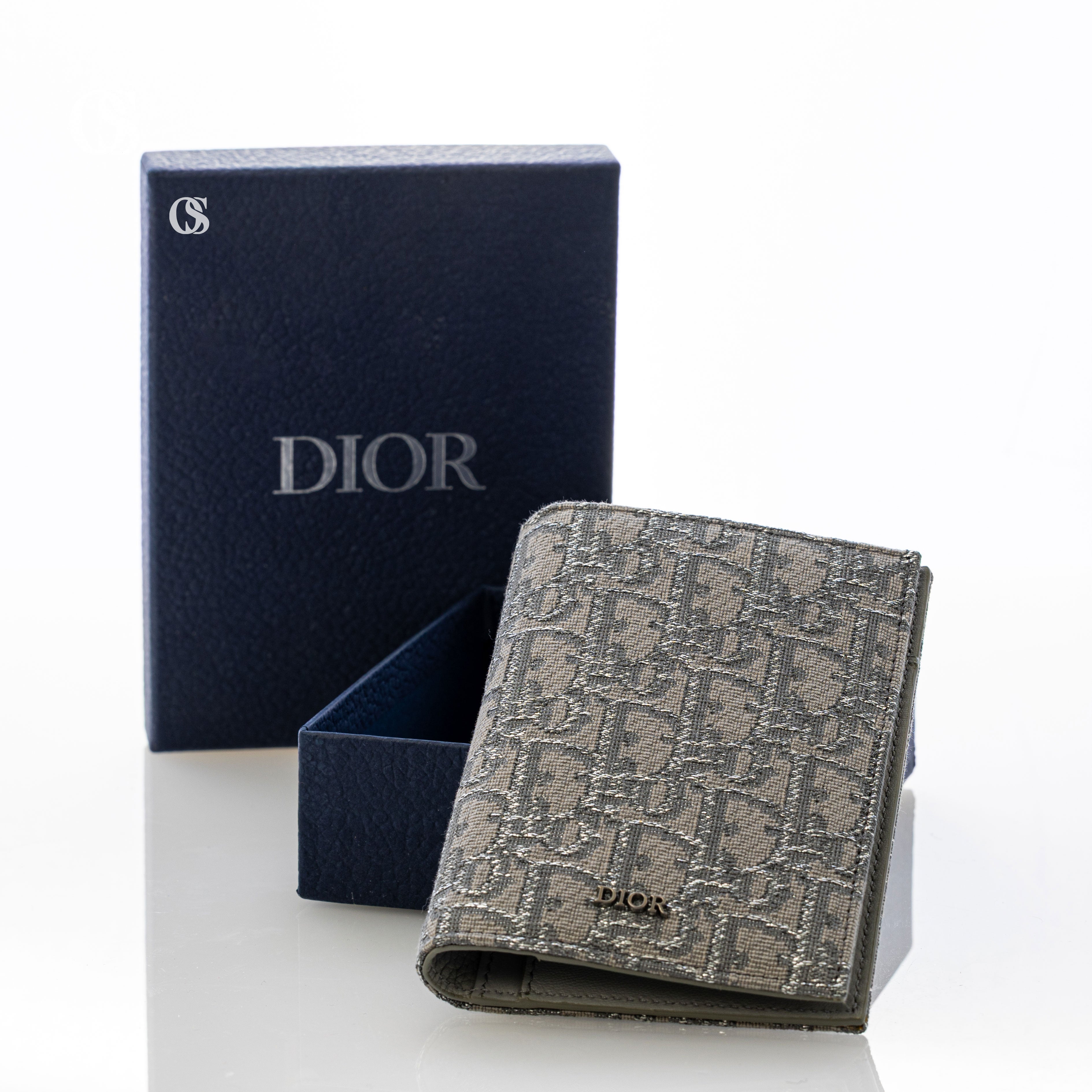 Dior passport case