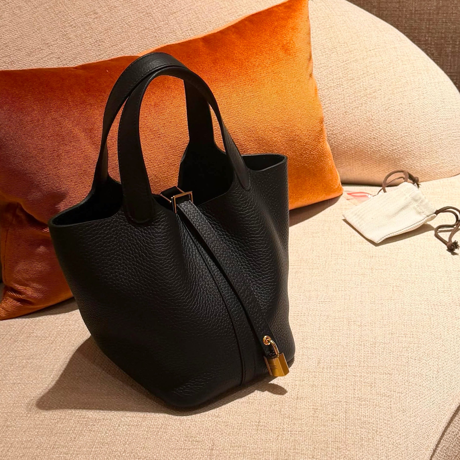 HERMES PICOTIN 18 BLACK GHW