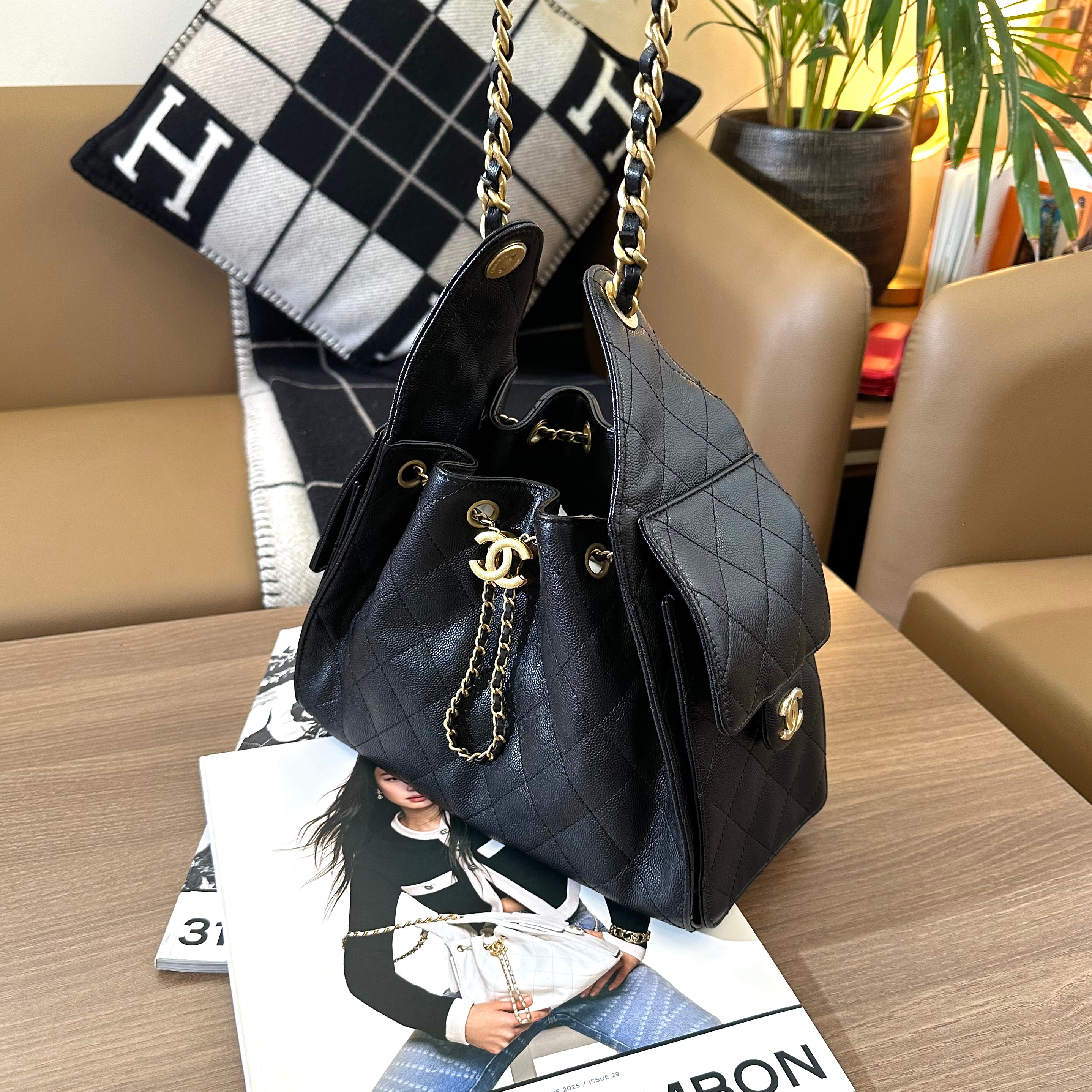 CHANEL 25 BLACK CAVIAR GOLD CHAIN