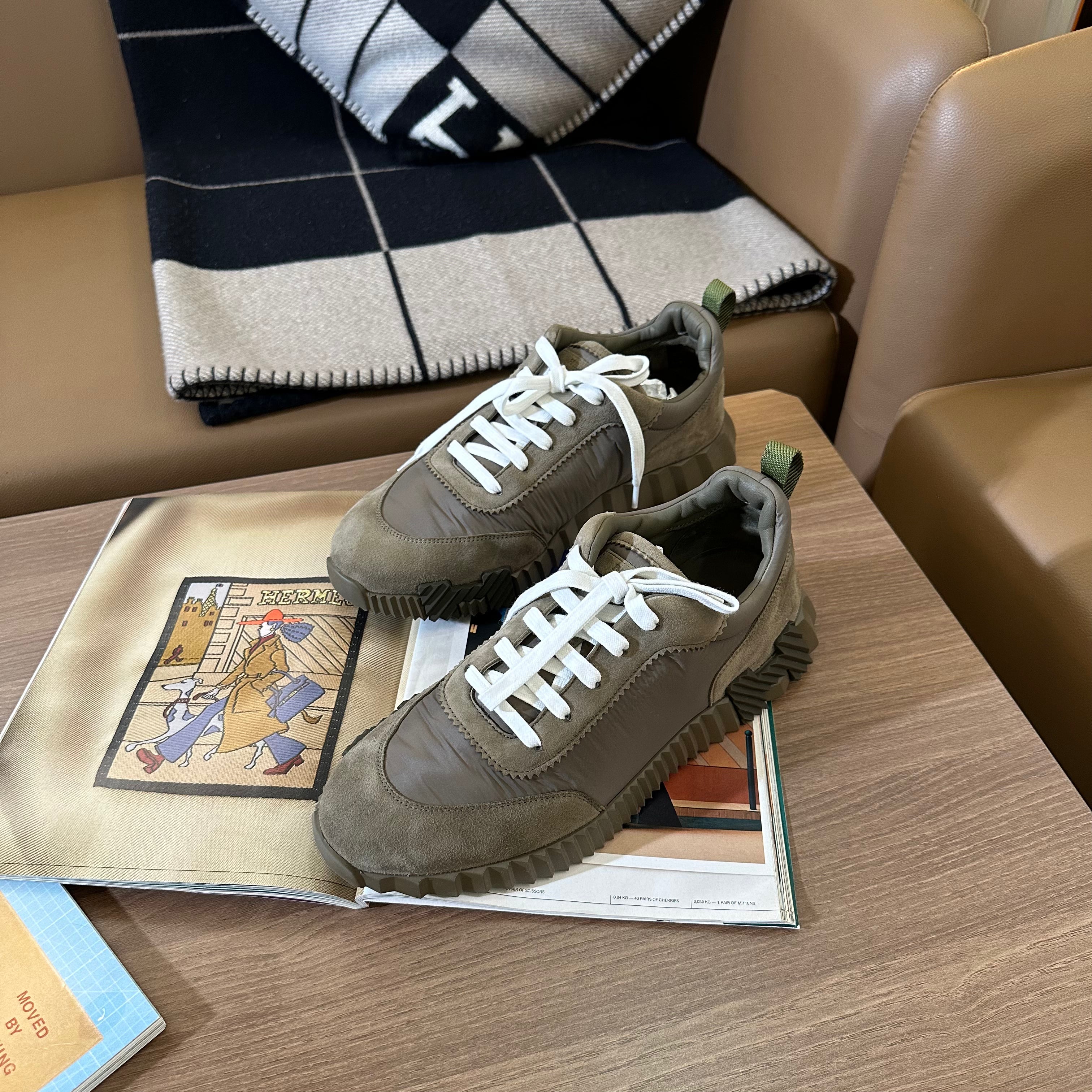 HERMES MEN BOUNCING OLIVE